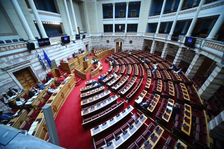 Μαίνεται η πολιτική κόντρα για τον ΟΠΕΚΕΠΕ ενόψει της ψηφοφορίας για σύσταση εξεταστικής επιτροπής