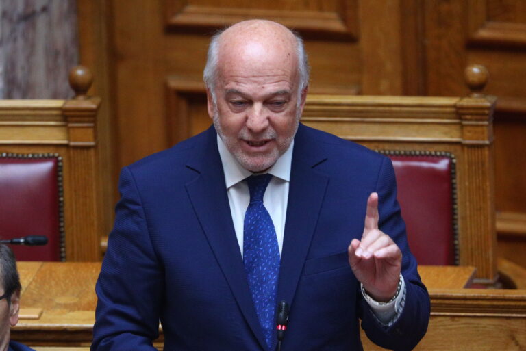Βουλή: Άγρια κόντρα Φλωρίδη με Φάμελλο για τη δήλωση περί υπονόμευσης της συμμαχίας με το Ισραήλ