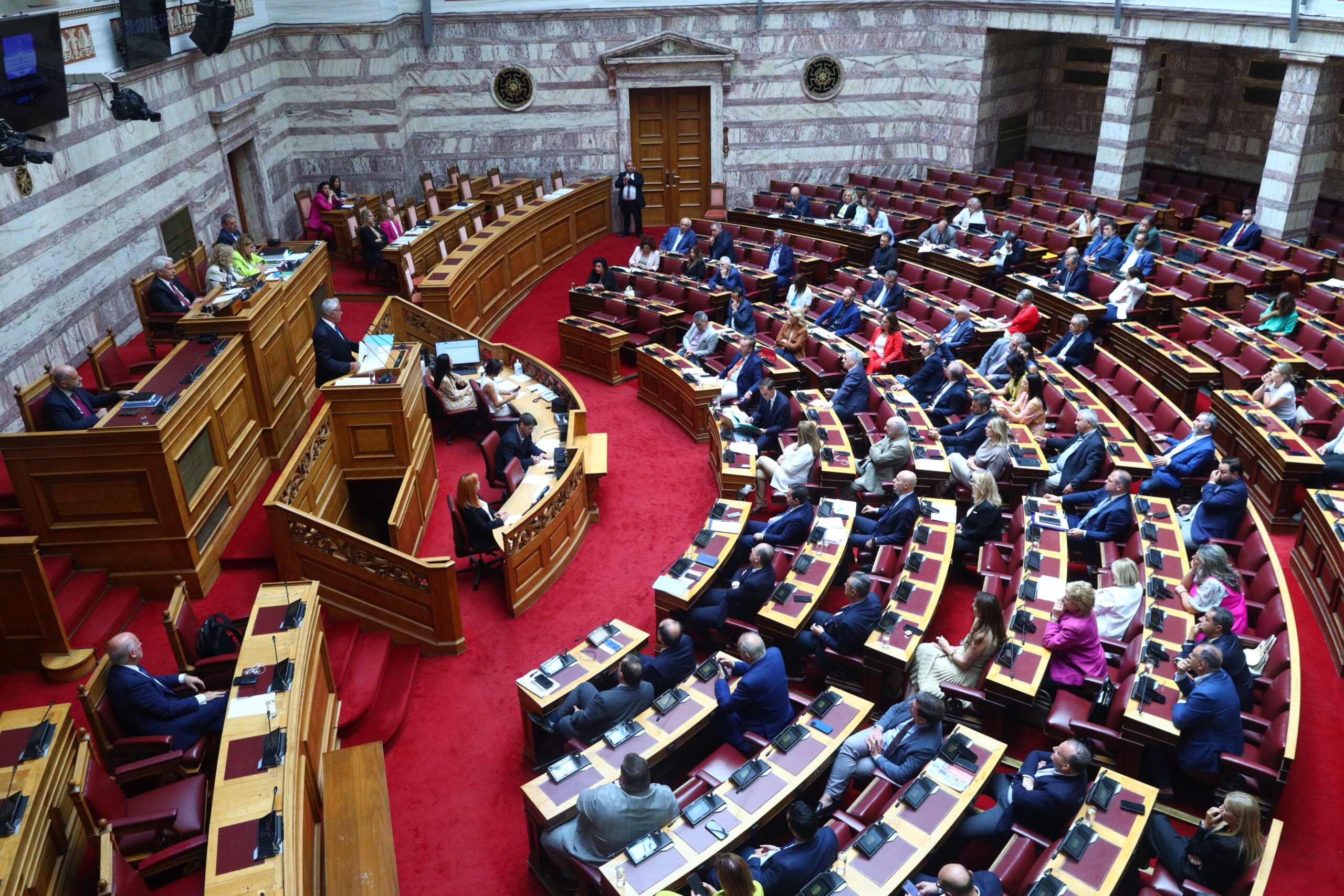 [379490] ΣΥΖΗΤΗΣΗ ΣΤΗΝ ΟΛΟΜΕΛΕΙΑ ΤΗΣ ΒΟΥΛΗΣ ΤΩΝ ΠΡΟΤΑΣΕΩΝ ΠΑΣΟΚ, ΣΥΡΙΖΑ ΚΑΙ ΝΕΑΣ ΑΡΙΣΤΕΡΑΣ ΓΙΑ ΣΥΣΤΑΣΗ ΠΡΟΑΝΑΚΡΙΤΙΚΗΣ ΕΠΙΤΡΟΠΗΣ ΓΙΑ ΤΟΝ Ο.Π.Ε.Κ.Ε.Π.Ε.	(ΓΙΑΝΝΗΣ ΠΑΝΑΓΟΠΟΥΛΟΣ/EUROKINISSI)