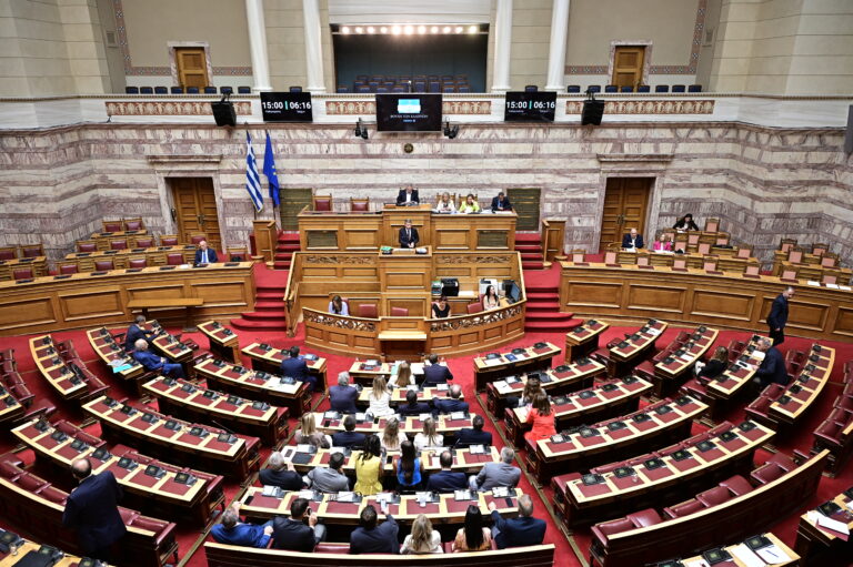 Βουλή: Απορρίφθηκαν οι προτάσεις της αντιπολίτευσης για τη σύσταση Προανακριτικής Επιτροπής