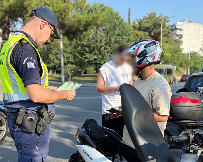 Θεσσαλονίκη: «Βροχή» τα πρόστιμα της Τροχαίας για μη χρήση κράνους