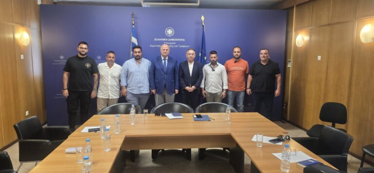 Συνάντηση αγροτών με τον Κ. Τσιάρα για τις αποζημιώσεις