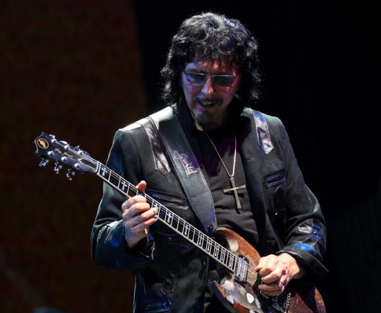 Ο Τόνι Αϊόμι των Black Sabbath μίλησε για τον θάνατο του Όζι Όσμπορν