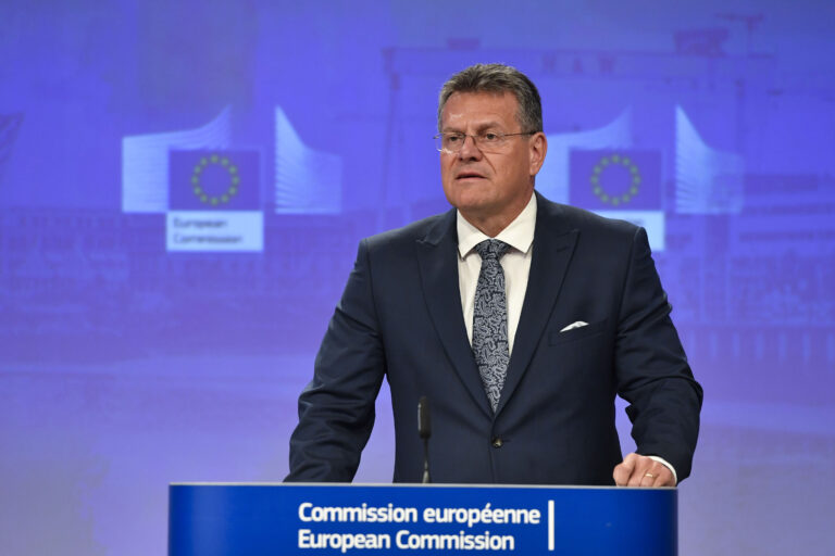 Ο Επίτροπος Εμπορίου παρουσίασε κατάλογο αντίμετρων σε περίπτωση αποτυχίας των εμπορικών συνομιλιών με τις ΗΠΑ