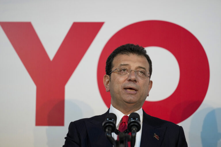 Τουρκία: Στις 11 Σεπτεμβρίου η δίκη του Εκρέμ Ιμάμογλου για πλαστογράφηση πτυχίου