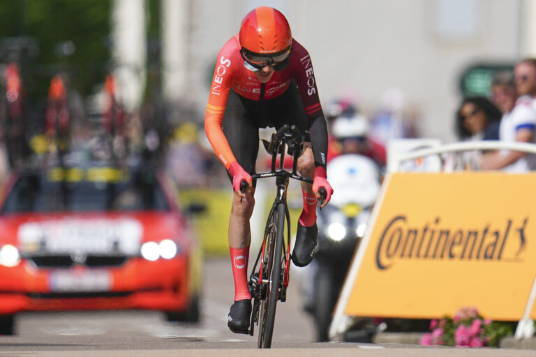 Θλίψη για την Ineos: O Carlos Rodriguez αποχωρεί από το Tour de France με σπασμένη λεκάνη