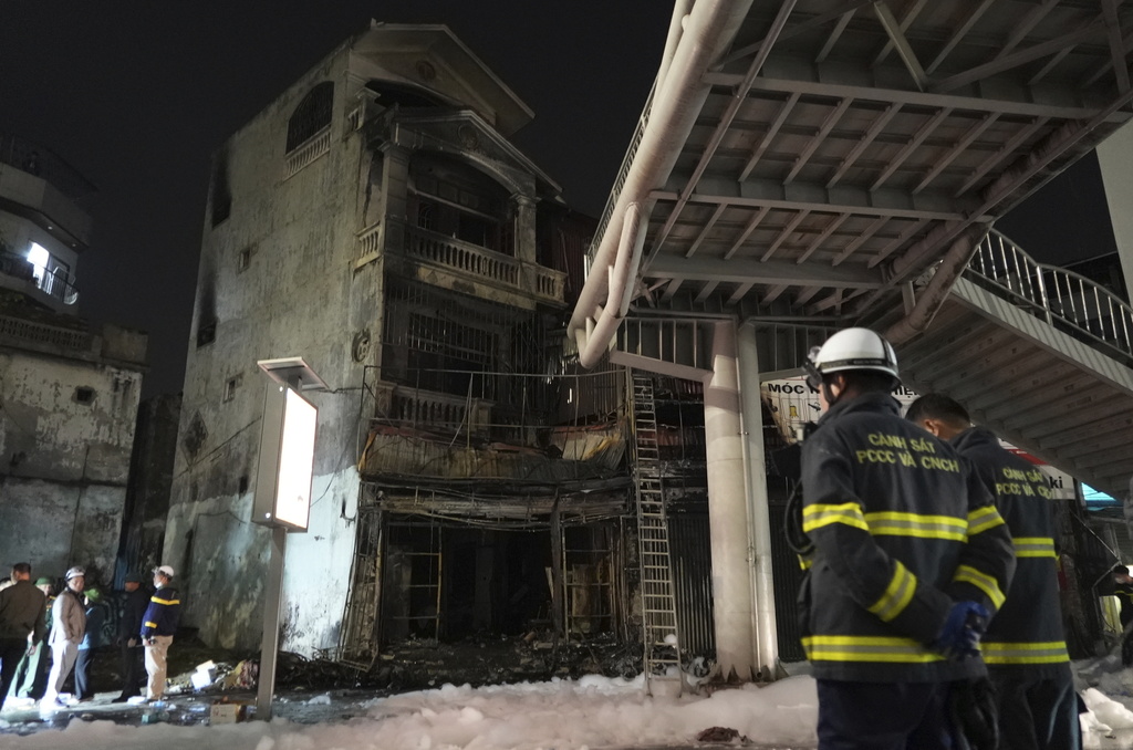 Βιετνάμ: Οκτώ νεκροί εξαιτίας πυρκαγιάς που ξέσπασε σε πολυκατοικία