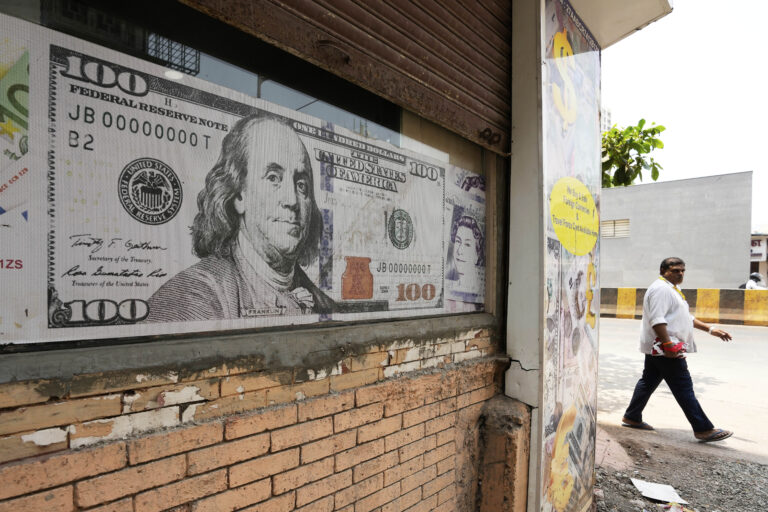 Ινδοί εξαγωγείς εν αναμονή δασμών από ΗΠΑ