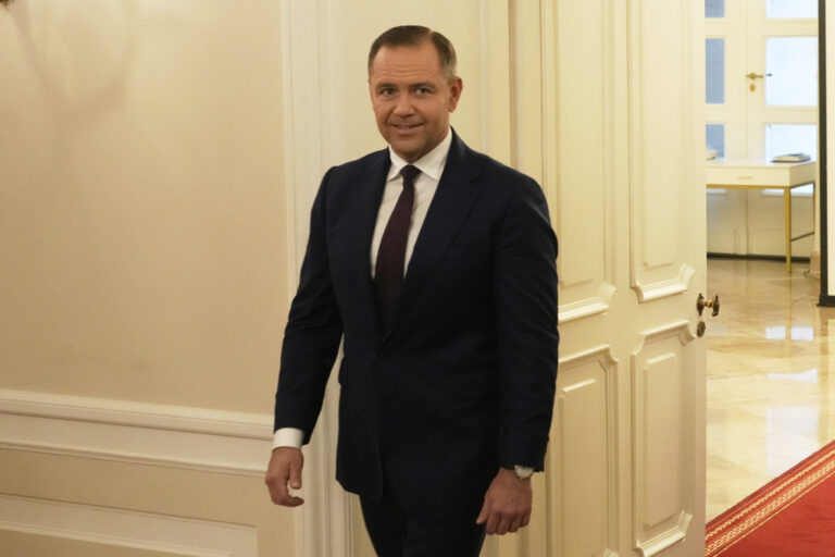 Πολωνία: Με το «καλημέρα», σε τροχιά σύγκρουσης ο νέος πρόεδρος με την κυβέρνηση Τουσκ