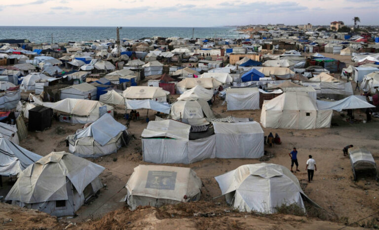 Γάζα: Τουλάχιστον 73 νεκροί από τα ξημερώματα – Πάνω από 300 σε δύο μέρες