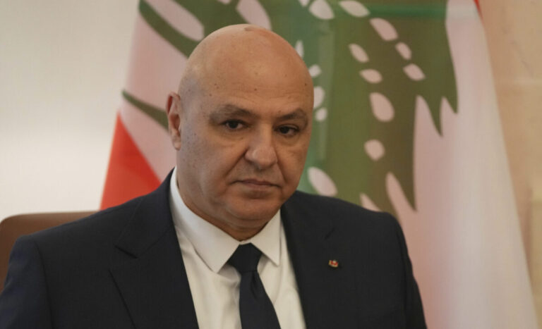 Ο πρόεδρος του Λιβάνου καλεί τη Χεζμπολάχ να παραδώσει το οπλοστάσιό της