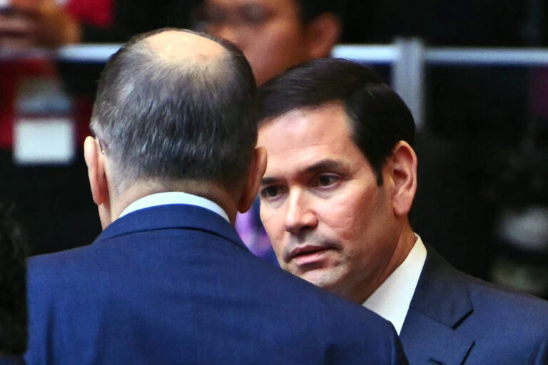 Λαβρόφ – Ρούμπιο: Νέα συνάντηση με θετικά μηνύματα για τις σχέσεις ΗΠΑ–Ρωσίας