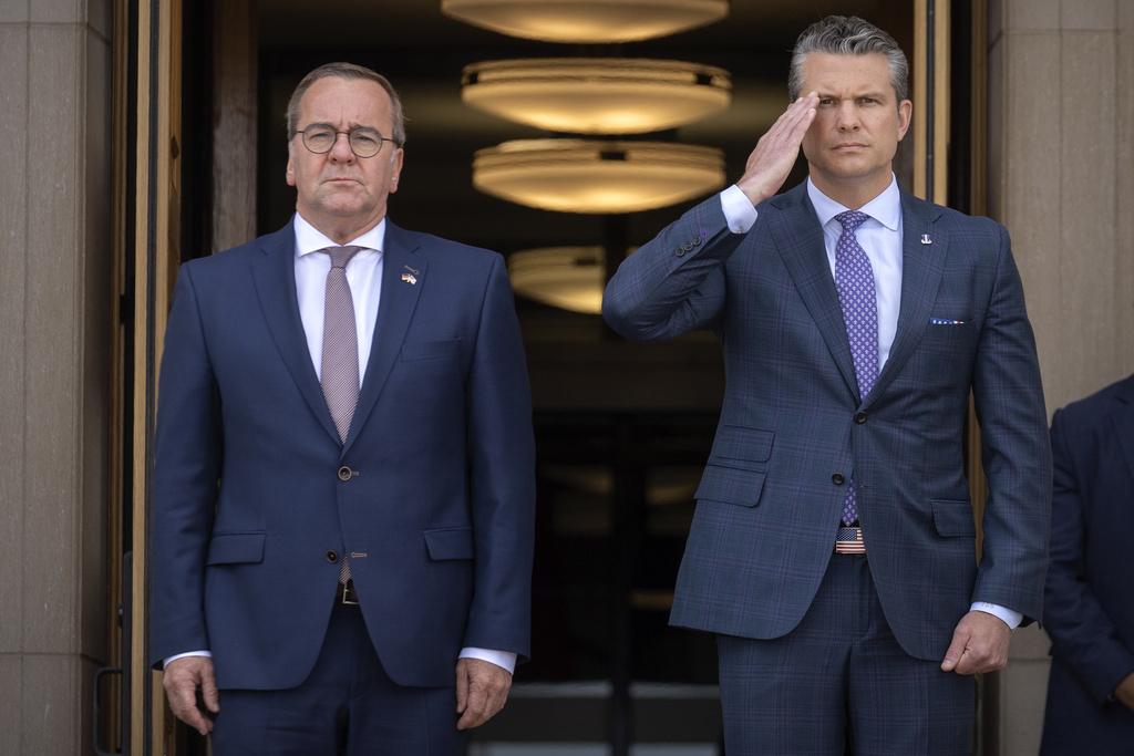 Πιστόριους: Θέμα ημερών ή εβδομάδων η απόφαση για την αποστολή των πυραύλων Patriot στην Ουκρανία