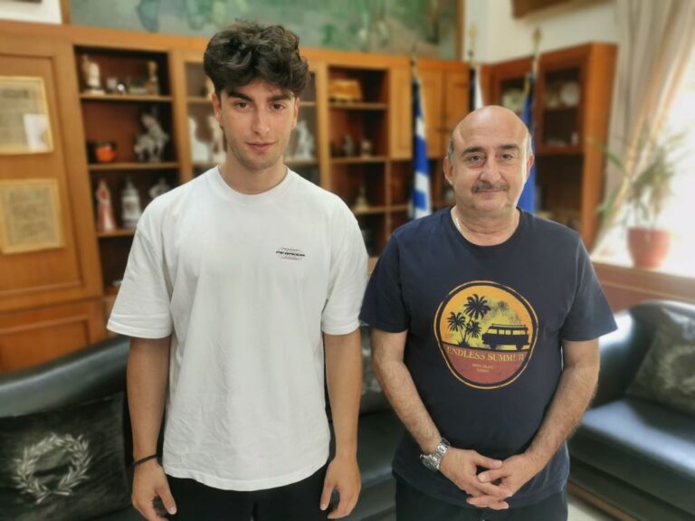 Στον δήμαρχο Τρικκαίων ο πρωταθλητής Enduro Γιάννης Ντεβετζής