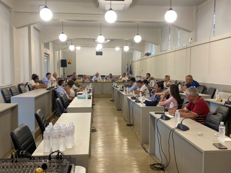 Ο δήμος της Τρίπολης δεν συμφωνεί στην κατάργηση της 124 Πτέρυγας Βασικής Εκπαίδευσης