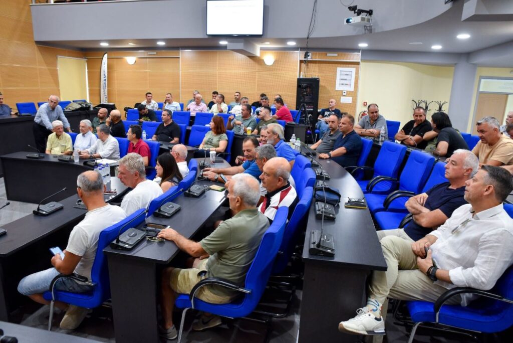 Λάρισα : Συζήτησαν για την προσβολή της αμυγδαλιάς από τη φόμοψη
