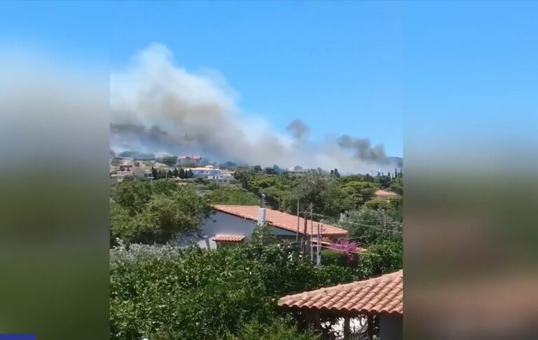 Φωτιά τώρα: Βελτιωμένη η εικόνα στο Κορωπί – Οι φλόγες πέρασαν μέσα από κατοικημένες περιοχές, μικρές εστίες καίνε ακόμη