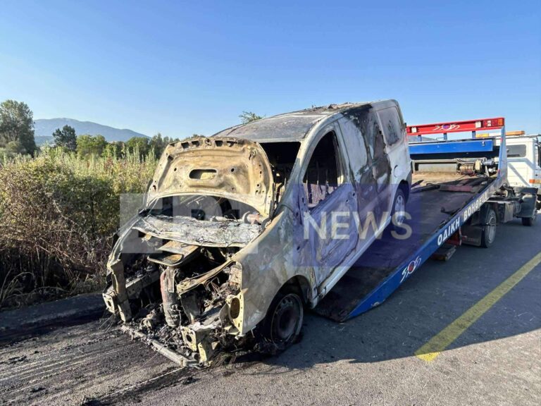 Καστοριά: Στις φλόγες τυλίχθηκε αυτοκίνητο έξω από την Μεσοποταμία