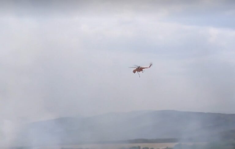 Φωτιά από τη Βόρεια Μακεδονία πέρασε σε ελληνικό έδαφος στη Δοϊράνη- Μήνυμα του 112 για τους οικισμούς Καβαλάρρης και Μουριές