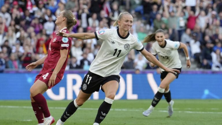 Euro Γυναικών 2025: Η Γερμανία υπέταξε 2-1 με ανατροπή τη Δανία (Δείτε τα highlights)
