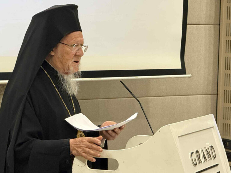 Οικουμενικό Πατριαρχείο: Σε παγκόσμια συμμαχία συνείδησης κάλεσε ο κ. Βαρθολομαίος στη συνάντηση 60 και πλέον θρησκευτικών ηγετών υπέρ της ειρήνης