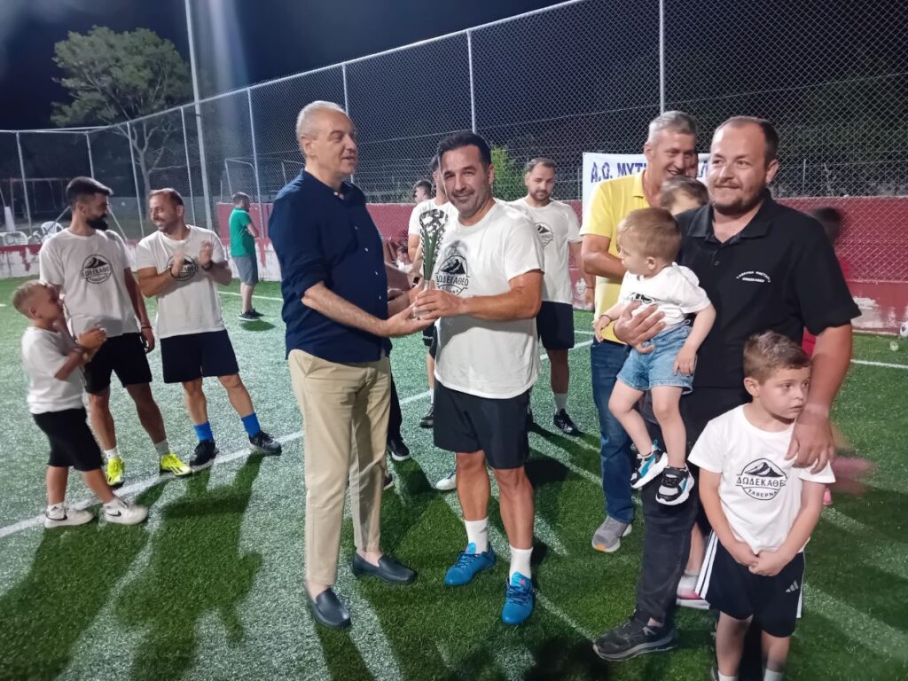 Οι “Δωδεκάθεοι” νικητές στο 3ο Τουρνουά ποδοσφαίρου 5×5 στα Καλύβια Ελασσόνας