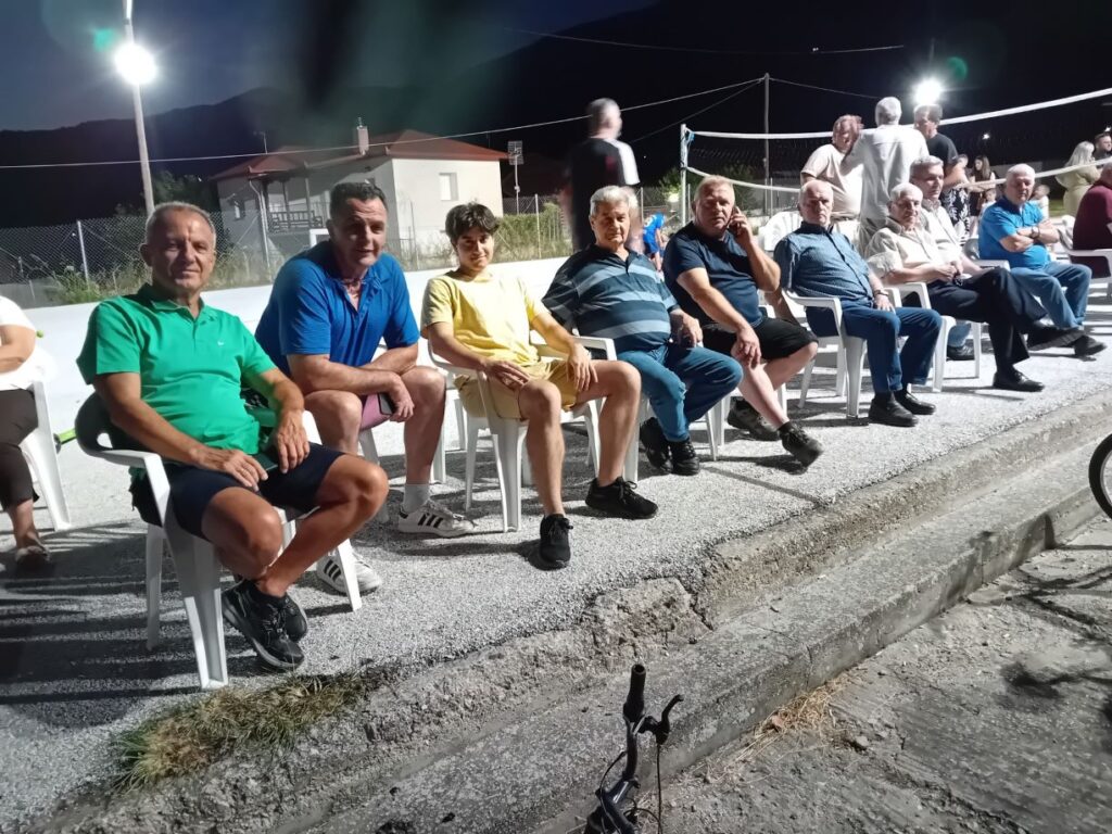 Οι “Δωδεκάθεοι” νικητές στο 3ο Τουρνουά ποδοσφαίρου 5×5 στα Καλύβια Ελασσόνας
