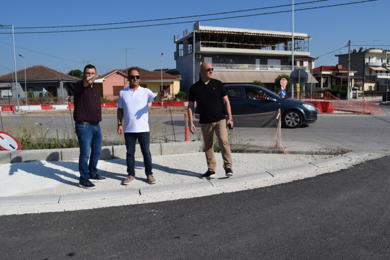 Στην τελική ευθεία ολοκλήρωσης η κατασκευή του κυκλικού κόμβου στο 6ο Δ. Σχολείο Καρδίτσας