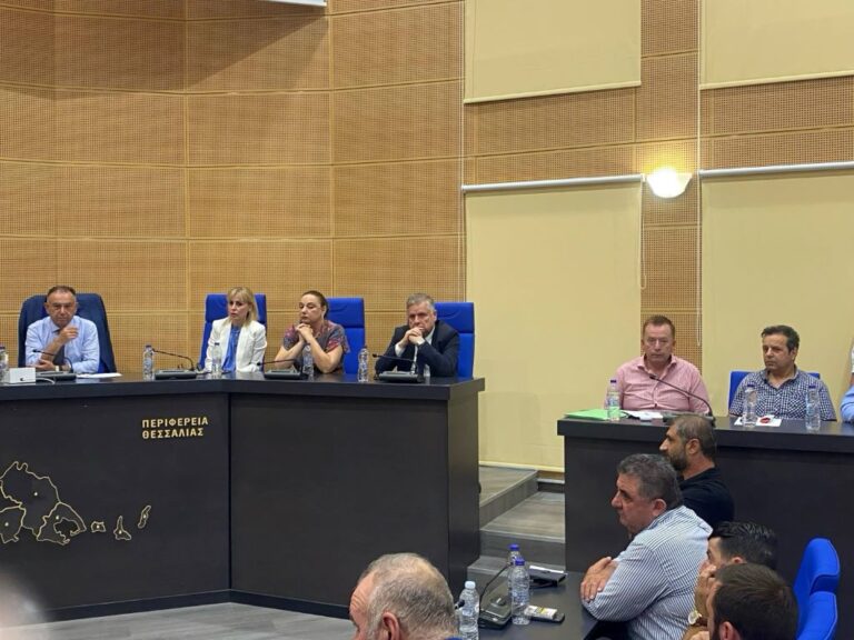 Β. Κόκκαλης για σύσκεψη για την ευλογιά: “Ήρθαν στη Λάρισα για να πουν ψέματα στους κτηνοτρόφους – Δεν έχουν κάνει ούτε τα αυτονόητα”