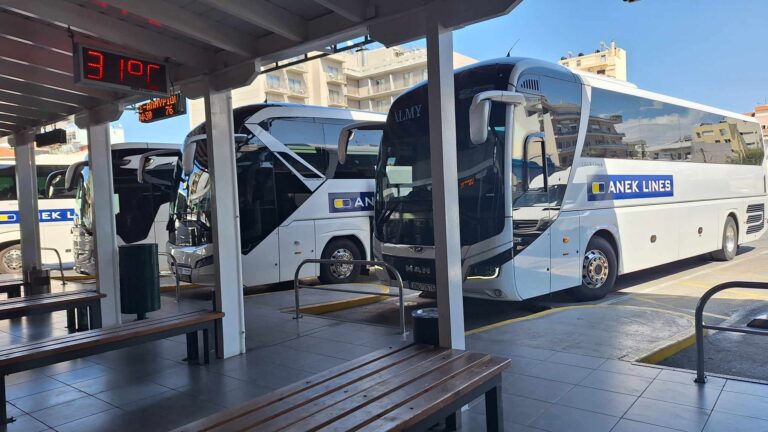 Εκπτώσεις στα εισιτήρια του ΚΤΕΛ Χανίων – Ρεθύμνου για τους νεοεισαχθέντες φοιτητές και τους συνοδούς τους