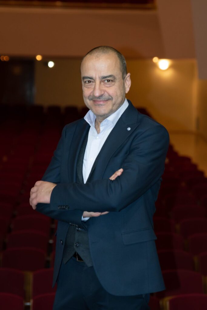 Το Άξιον Εστί στη σκιά του Ολύμπου