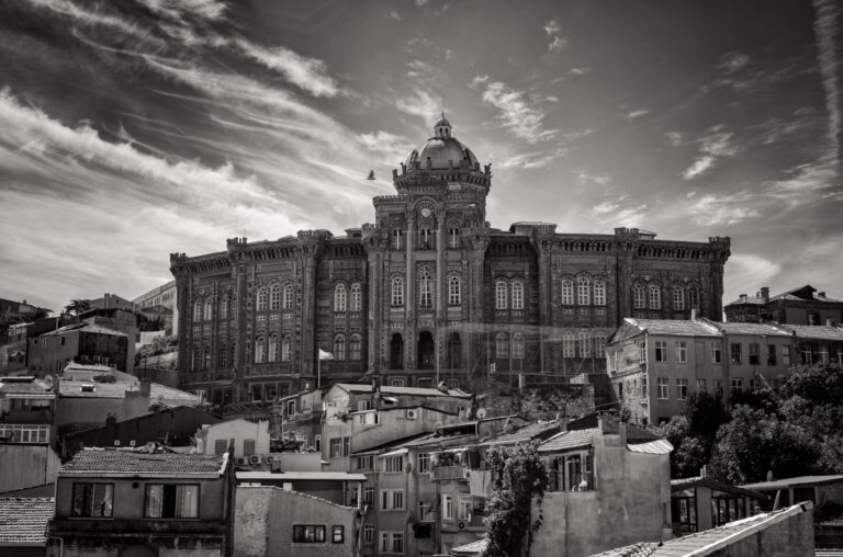 Μεγάλη του Γένους Σχολή. Ένα σχολείο που ανήκει σε κάθε Έλληνα (audio)