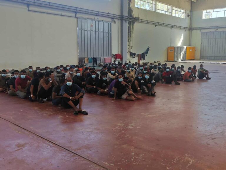 Χανιά: Διανυκτερεύουν στην Αγιά διασωθέντες μετανάστες από δύο βάρκες – Νέα διάσωση 31 ατόμων ανοιχτά της Γαύδου