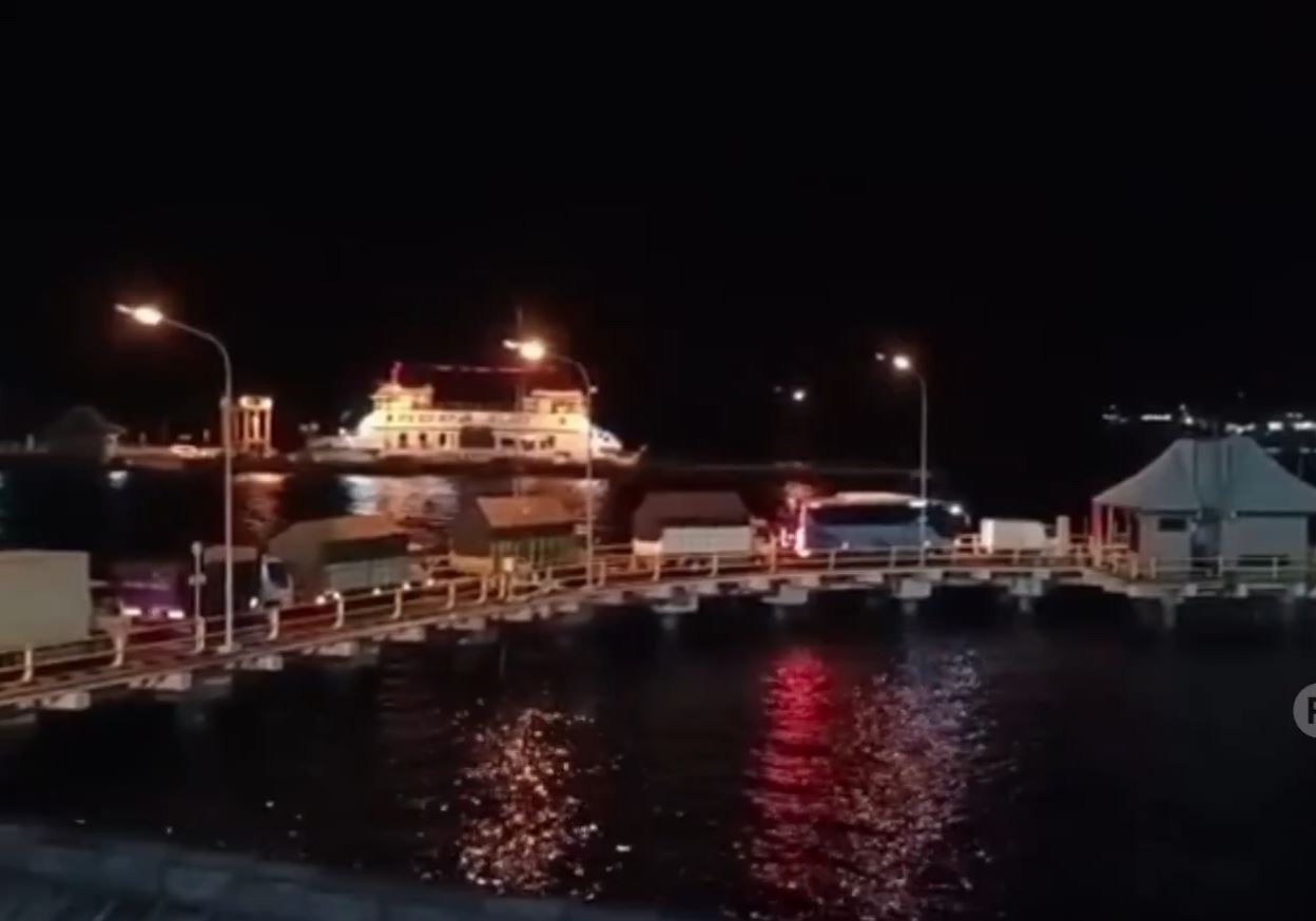 Ινδονησία: Τουλάχιστον τέσσερις νεκροί και 38 αγνοούμενοι σε ναυάγιο πλοίου κοντά στο Μπαλί