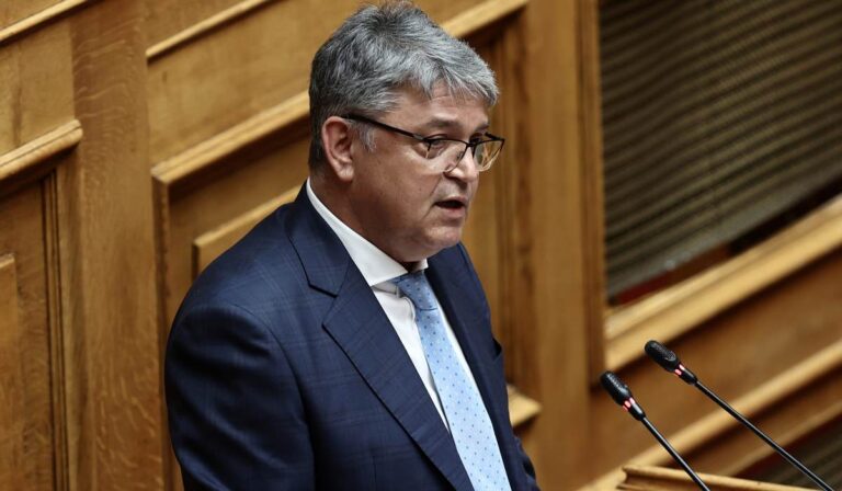 Νατσιός: «θα μείνετε στην ιστορία ως κυβέρνηση του μπαζώματος και του φραπέ»