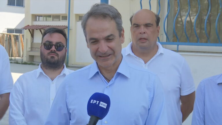 Στο 1ο Δημοτικό Σκιάθου ο Κ. Μητσοτάκης: «Η νέα σχολική χρονιά θα υποδεχτεί τα παιδιά σε ένα ανακαινισμένο σχολείο»