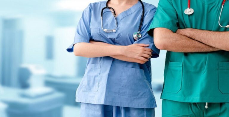 Δεκαετές σχέδιο για το βρετανικό ΕΣΥ(NHS) – Μεταφορά εξωτερικών ιατρείων από τα νοσοκομεία στις γειτονιές