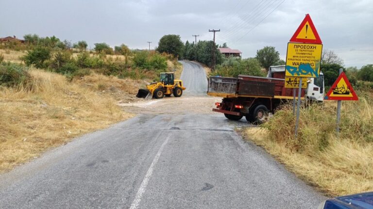 Σέρρες: Άμεση η επέμβαση μηχανημάτων Περιφέρειας και Δήμου σε δύο περιοχές με προβλήματα λόγω κακοκαιρίας