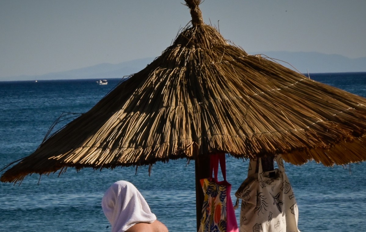 Θεσσαλονίκη: Επιχειρηματίες εμποδίζουν μέλη των ΚΑΠΗ να μπουν στα beach bar στον Ποταμό Επανομής, καταγγέλλει ο αντιδήμαρχος Λ. Ζαχαριάδης