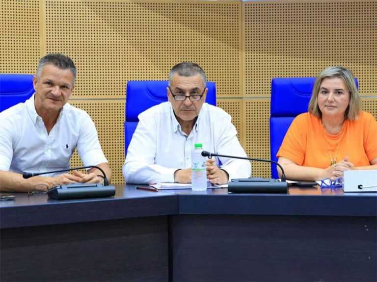 Περιφερειακό συμβούλιο Θεσσαλίας: Ψήφισμα υπέρ του ΚΕΘΕΑ και των “στεγνών” προγραμμάτων