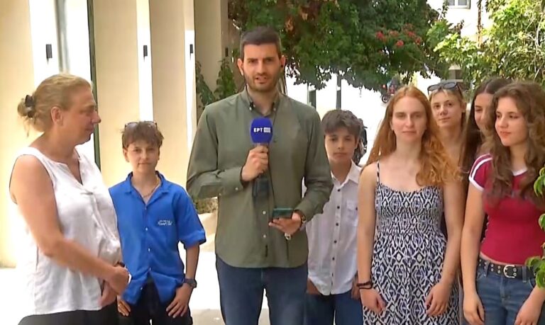 Πρέβεζα: Έφηβοι και νέοι θέτουν ερωτήματα σε ειδικούς για οικονομικά ζητήματα
