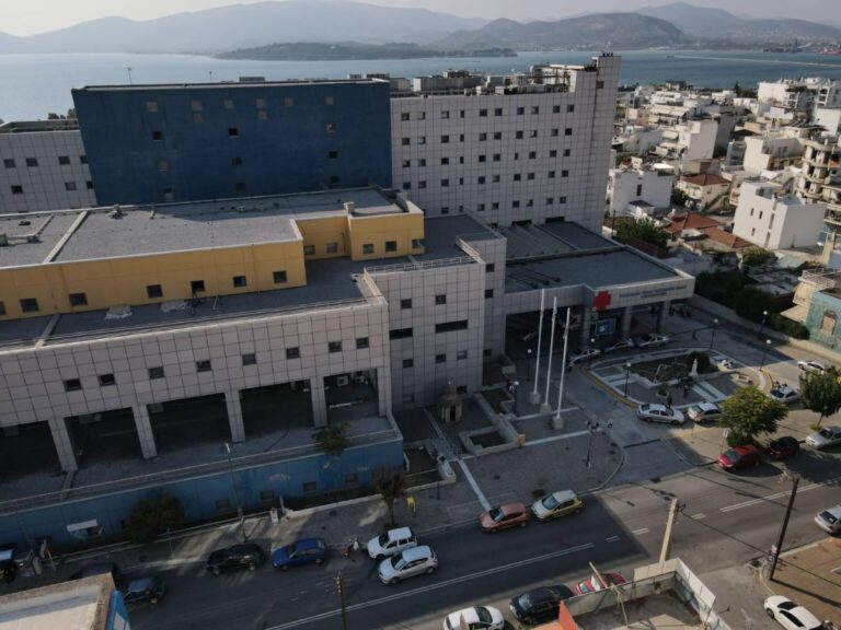 Ζέττα Μακρή: Στρατιωτικός ογκολόγος στο Γενικό Νοσοκομείο Βόλου