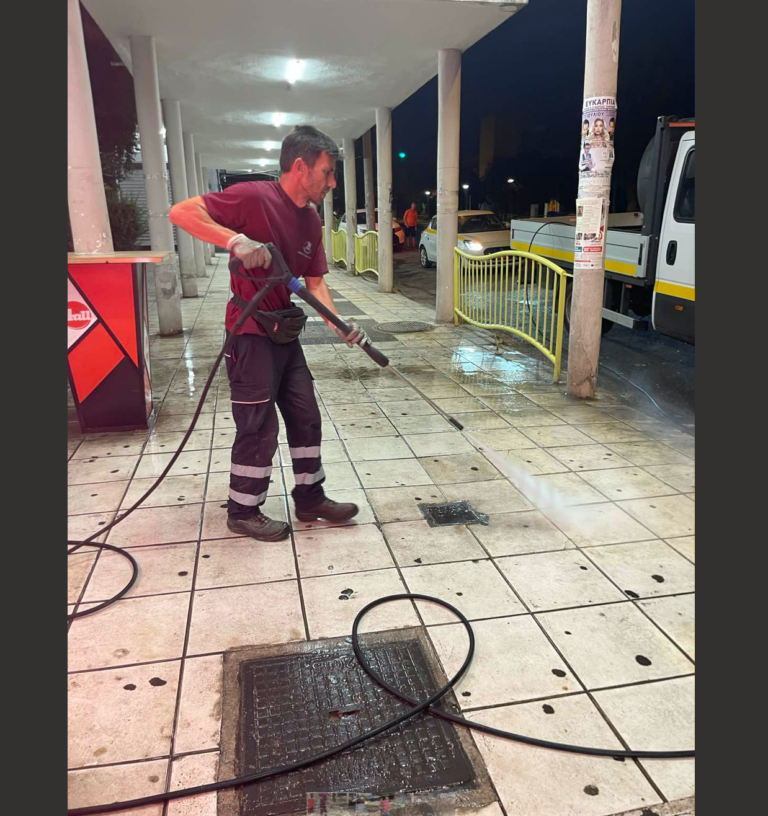 Θεσσαλονίκη: Ο δήμος Καλαμαριάς αναβάθμισε τον τομέα καθαριότητας με δύο νέα σύγχρονα πλυστικά μηχανήματα