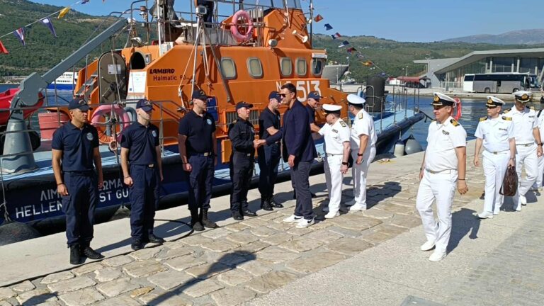 Στην Σάμο ο Β. Κικίλιας: Είμαστε πολύ περήφανοι για τα στελέχη του Λιμενικού (Βίντεο)