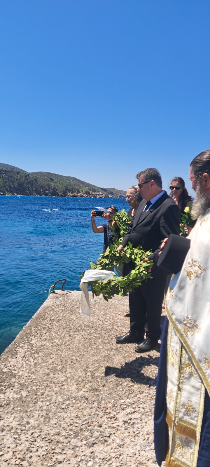 Σάμος : Συγκινητικές στιγμές στο μνημόσυνο  για τους δύο ήρωες του πυροσβεστικού ελικοπτέρου – Τρία χρόνια από την τραγωδία στην Πλάκα Μαραθοκάμπου
