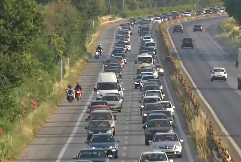 Θεσσαλονίκη: Με χαμηλές ταχύτητες η επιστροφή των εκδρομέων από Χαλκιδική
