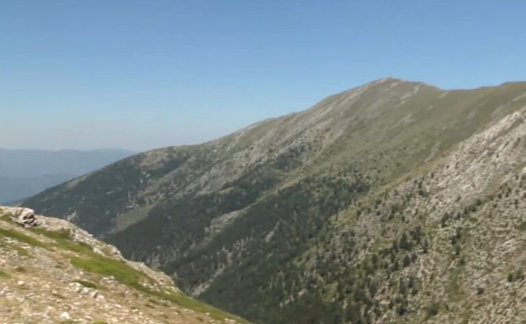 Αναρριχήσεις με φόντο το πανέμορφο τοπίο του Ολύμπου