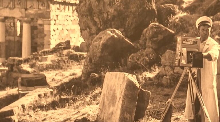 Πάτρα: Robert McCabe-Η ξεχωριστή έκθεση του Αμερικανού φωτογράφου- Σπάνιες φωτογραφίες της Ελλάδας μετά τον Β’ Παγκόσμιο
