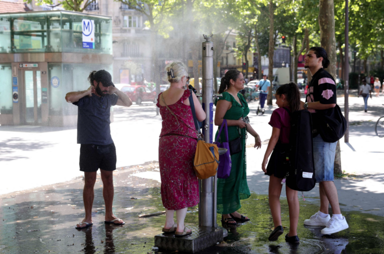 Ευρώπη – καύσωνας: Σε κόκκινο συναγερμό το Παρίσι, βελτιωμένη η κατάσταση σε Πορτογαλία και Ισπανία