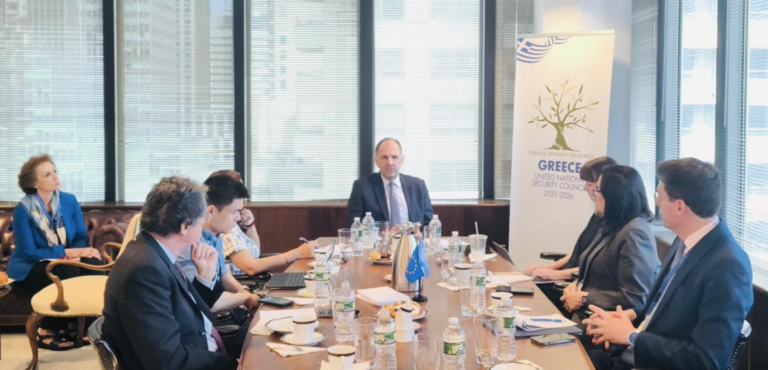 Κυπριακό – Γ. Γεραπετρίτης: Καμία απόκλιση  από το πλαίσιο των αποφάσεων του ΣΑ – Ενθαρρύνει ο Εμ. Μακρόν